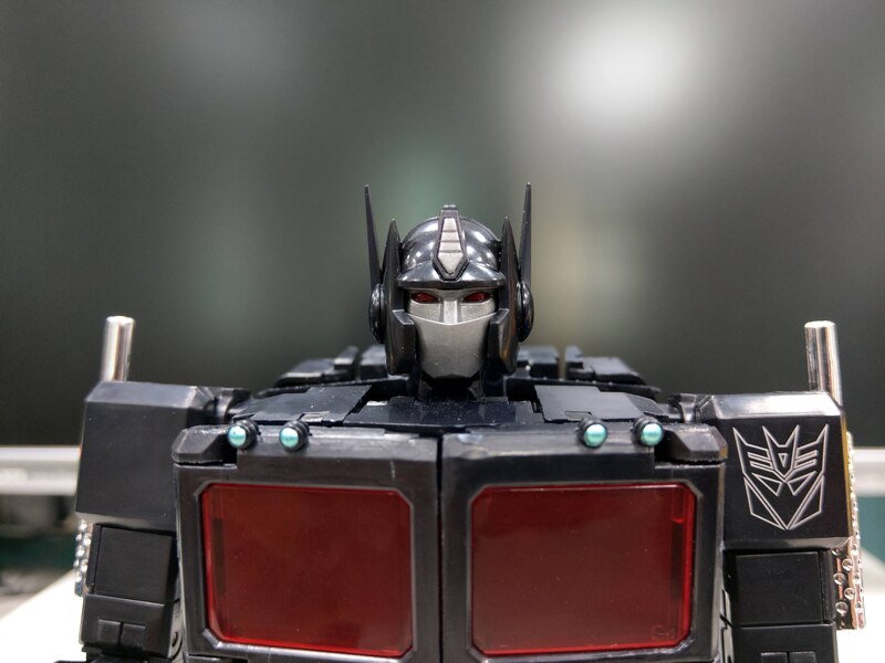 MP 49 Black Convoy In Hand Images Gallery  (10 of 23)
